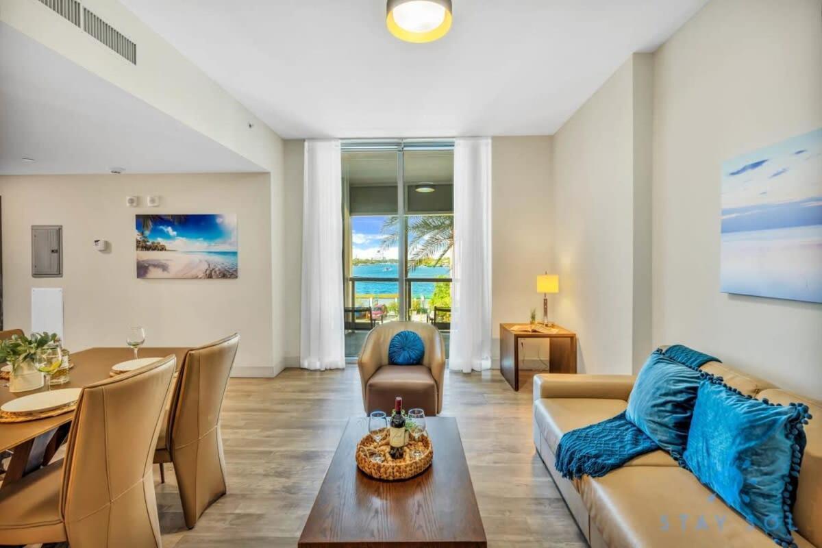Apartment With Bay View Balcony - Pool - Up To 6 - Gym 好莱坞 外观 照片