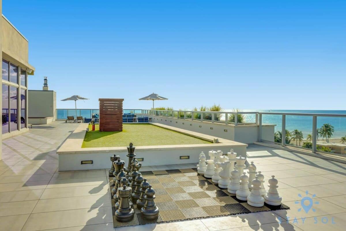 Apartment With Bay View Balcony - Pool - Up To 6 - Gym 好莱坞 外观 照片