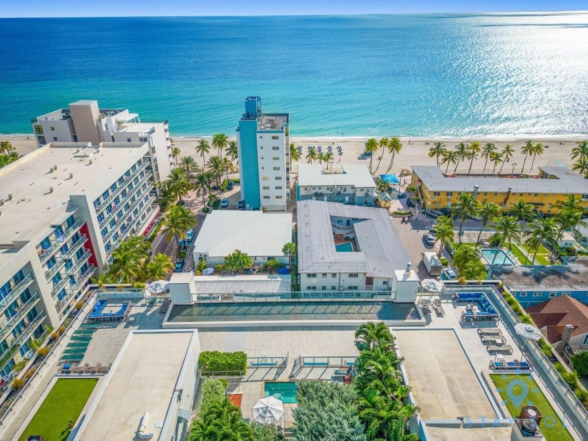 Apartment With Bay View Balcony - Pool - Up To 6 - Gym 好莱坞 外观 照片