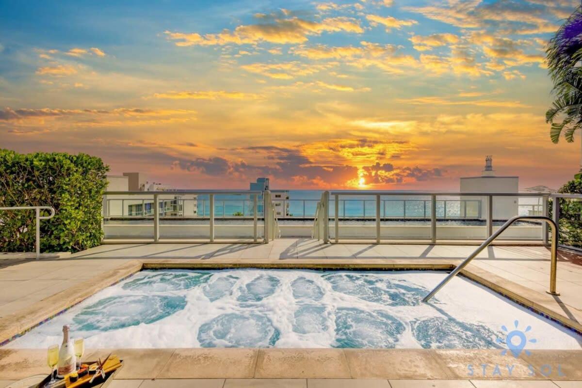 Apartment With Bay View Balcony - Pool - Up To 6 - Gym 好莱坞 外观 照片