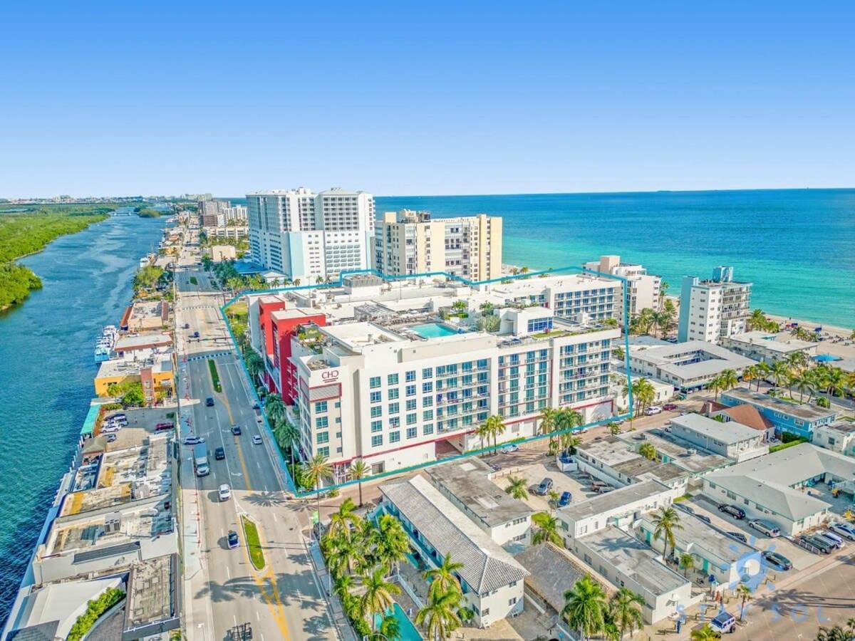 Apartment With Bay View Balcony - Pool - Up To 6 - Gym 好莱坞 外观 照片