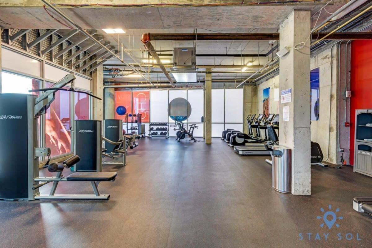 Apartment With Bay View Balcony - Pool - Up To 6 - Gym 好莱坞 外观 照片