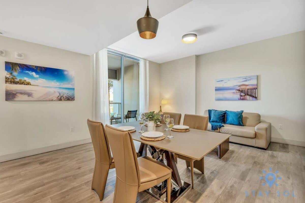 Apartment With Bay View Balcony - Pool - Up To 6 - Gym 好莱坞 外观 照片
