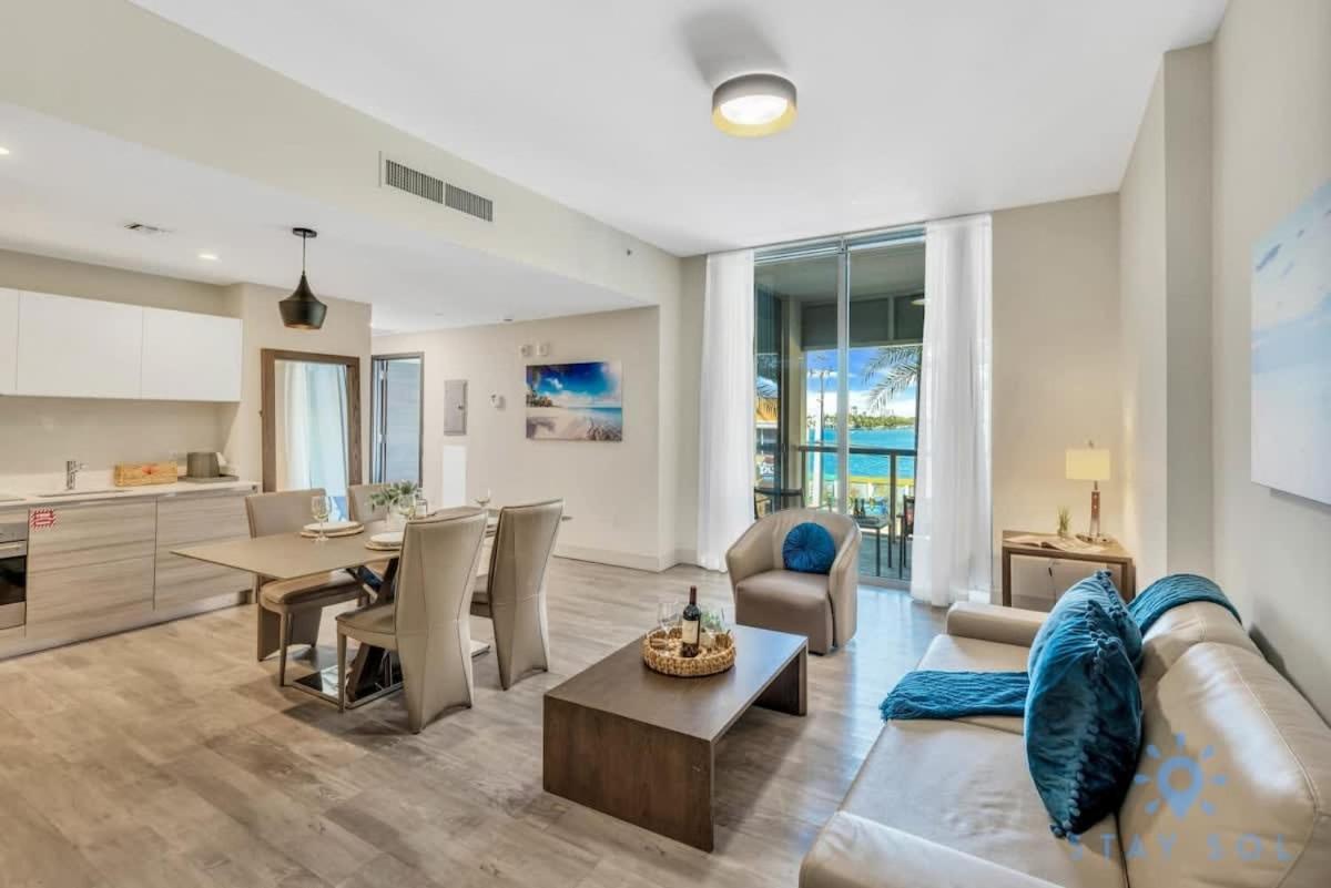 Apartment With Bay View Balcony - Pool - Up To 6 - Gym 好莱坞 外观 照片